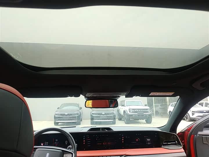 Фото 18 - Lincoln Z (Zephyr)