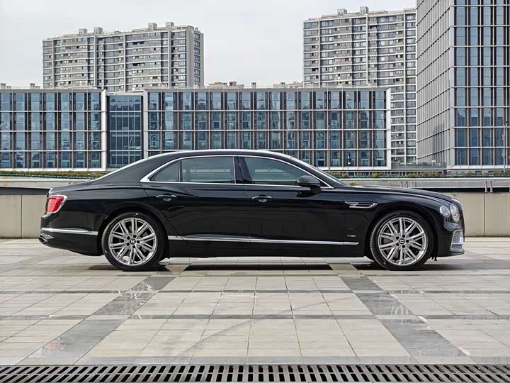 Фото 4 - Bentley Flying Spur