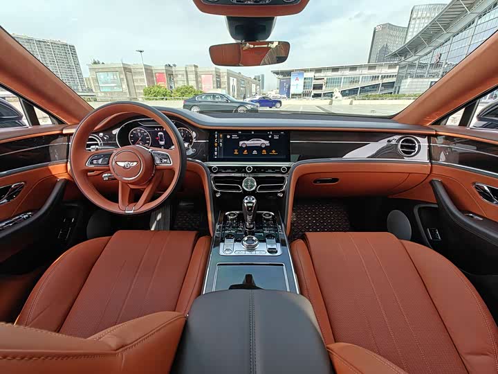 Фото 9 - Bentley Flying Spur