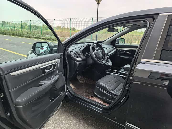 Фото 10 - Honda CR-V