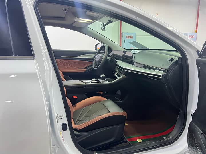 Фото 9 - Changan Eado Plus