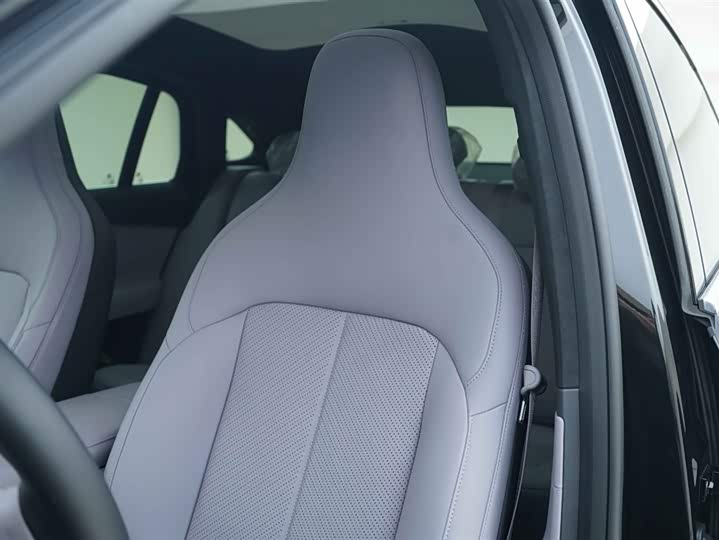 Фото 12 - Nio EC6