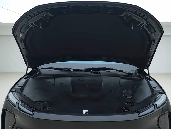 Фото 7 - Nio EC6