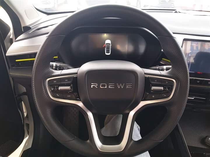 Фото 11 - Roewe i5