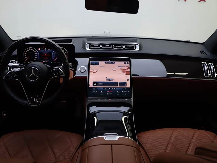 Фото 16 - Mercedes-Benz Maybach S-Class