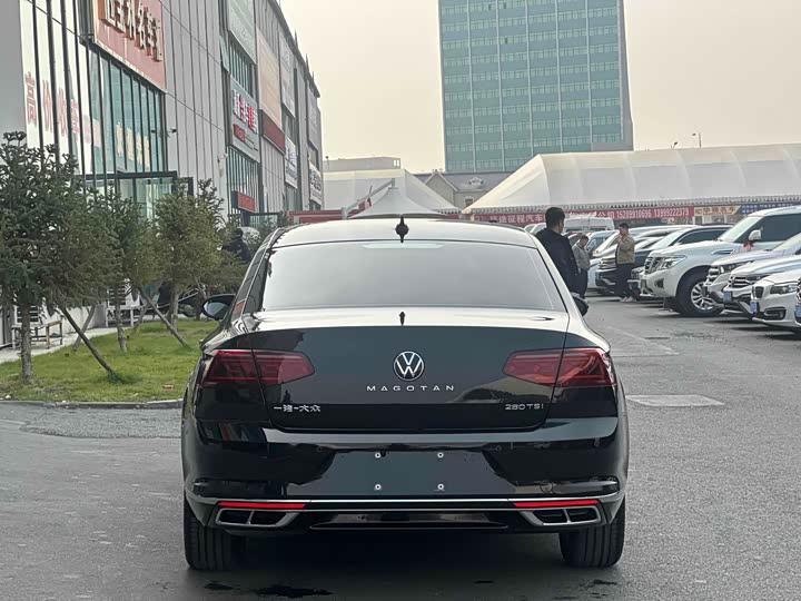 Фото 7 - Volkswagen Magotan