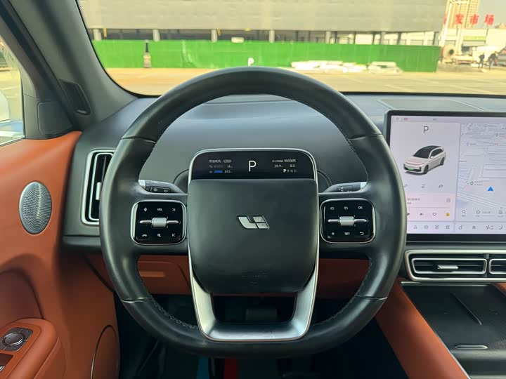 Фото 10 - LiXiang L7