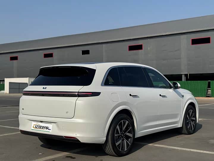 Фото 9 - LiXiang L7