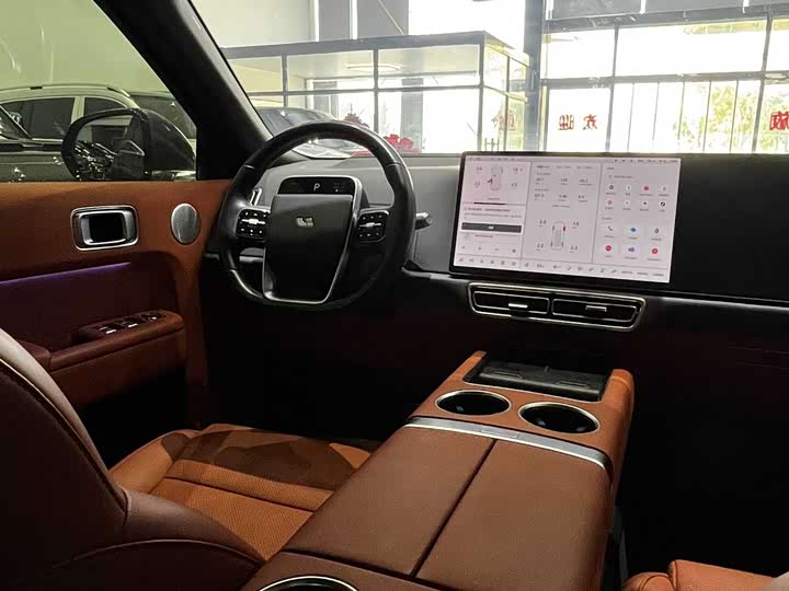 Фото 11 - LiXiang L8