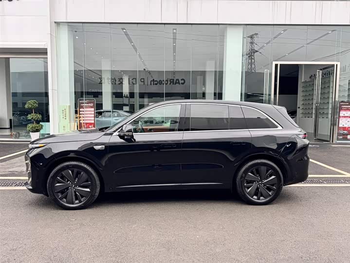 Фото 7 - LiXiang L6