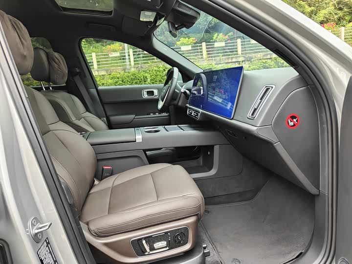 Фото 20 - LiXiang L9