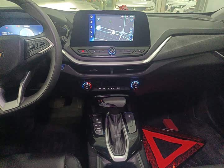 Фото 13 - Chevrolet Menlo