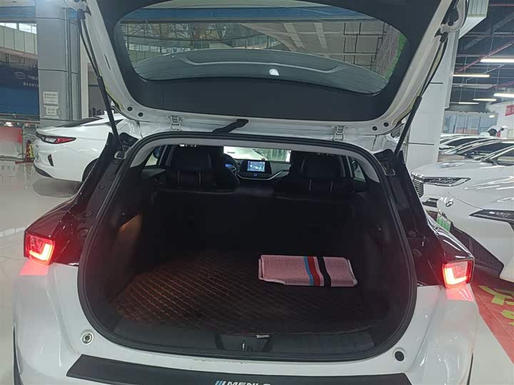 Фото 19 - Chevrolet Menlo