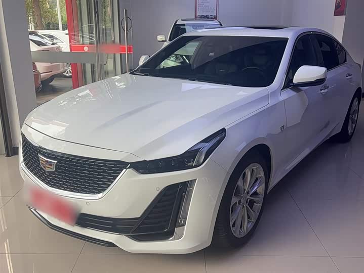 Фото 1 - Cadillac CT5