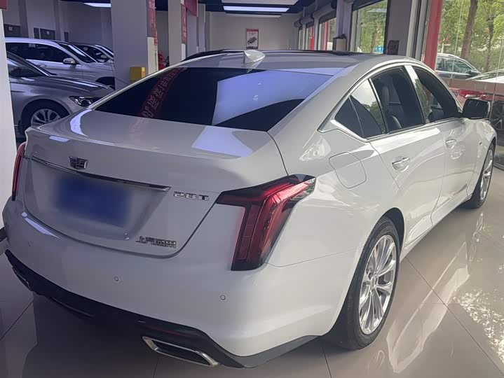 Фото 8 - Cadillac CT5