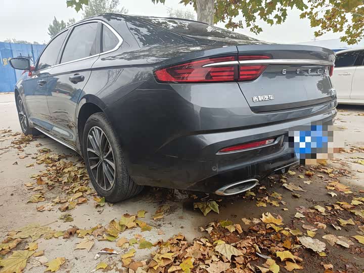 Фото 7 - Geely Preface