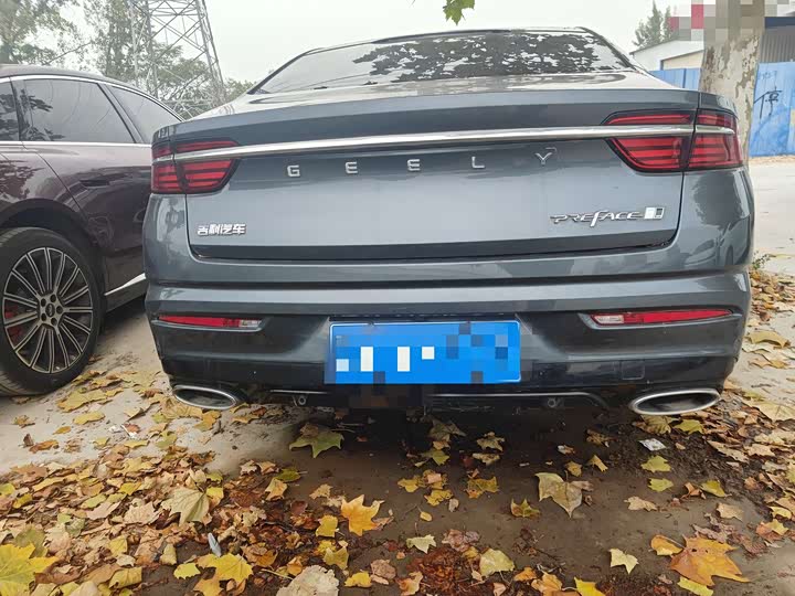 Фото 8 - Geely Preface