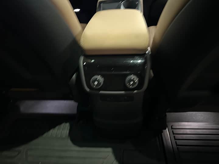 Фото 11 - Nio ES8