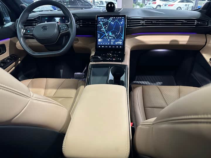 Фото 6 - Nio ES8