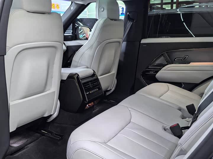 Фото 9 - Land Rover Range Rover Sport