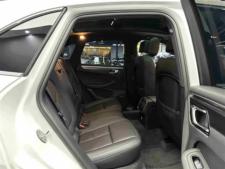 Фото 7 - Porsche Macan