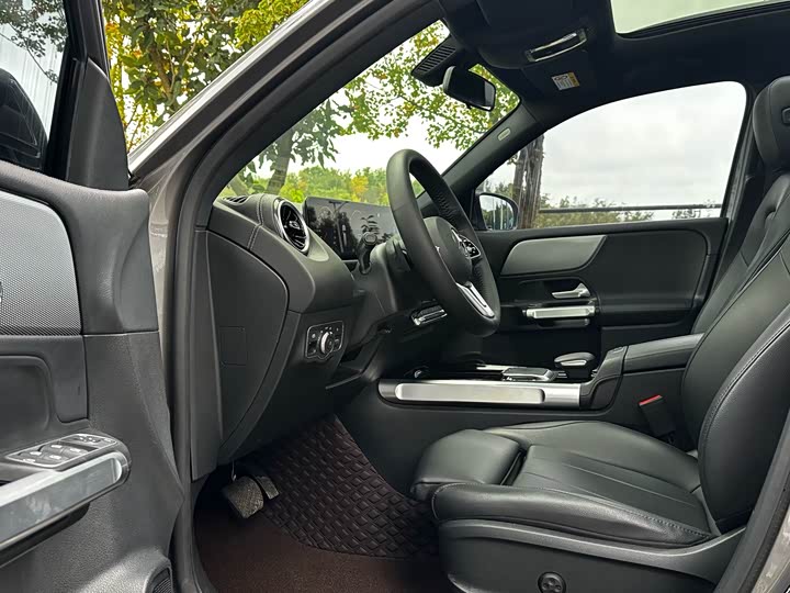 Фото 4 - Mercedes-Benz GLB-Class