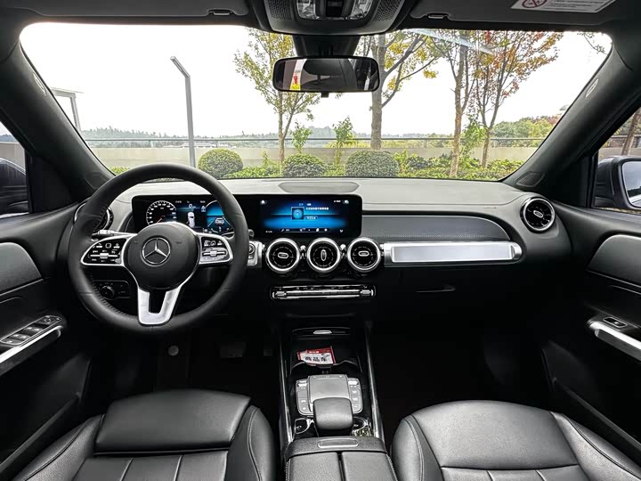 Фото 6 - Mercedes-Benz GLB-Class