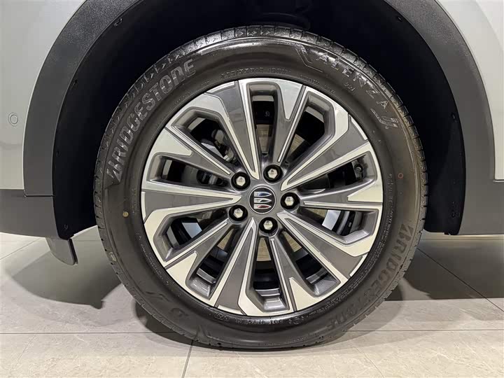 Фото 10 - Buick Envision Plus