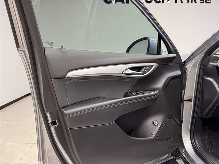 Фото 12 - Buick Envision Plus