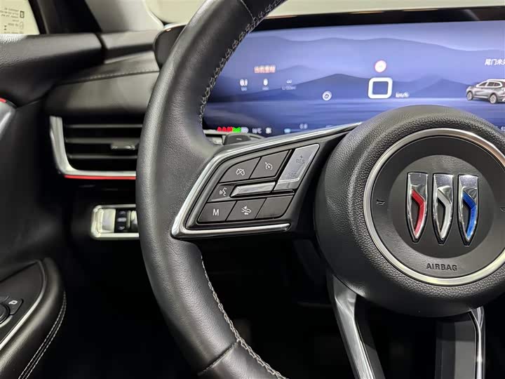 Фото 18 - Buick Envision Plus