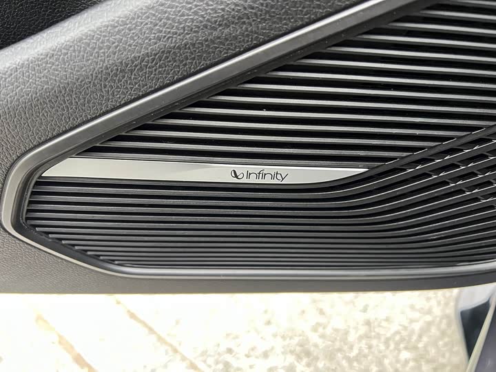 Фото 6 - Geely Preface