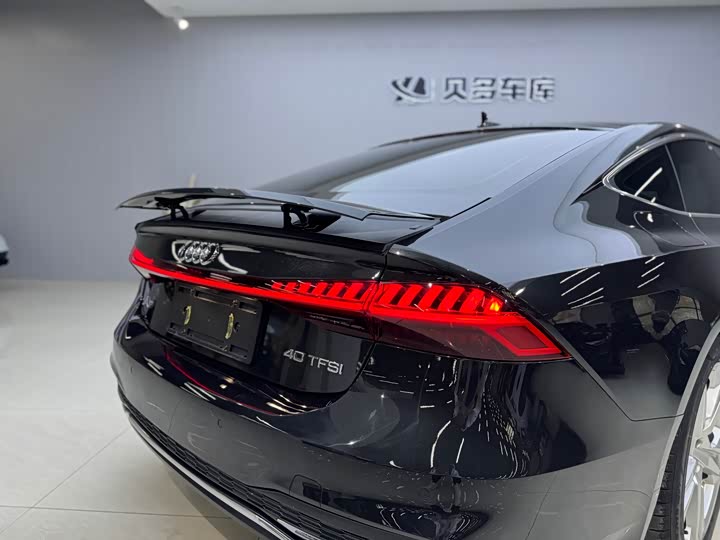 Фото 8 - Audi A7