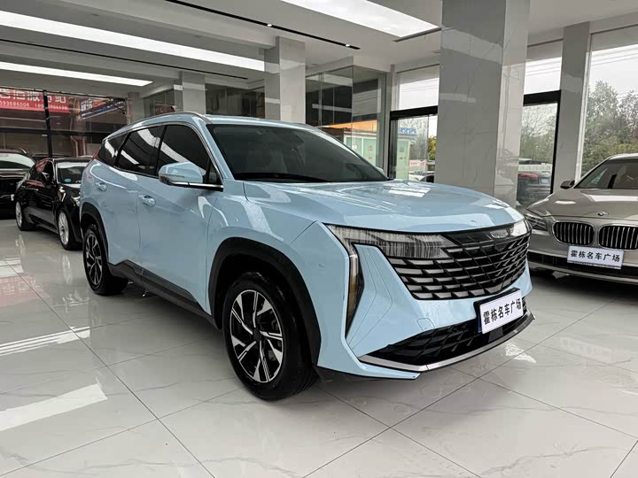 Фото 3 - Geely Atlas L