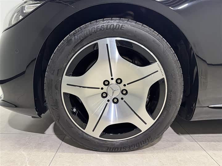 Фото 10 - Mercedes-Benz Maybach S-Class