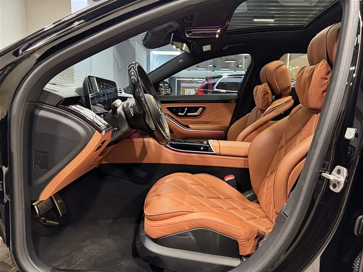 Фото 14 - Mercedes-Benz Maybach S-Class