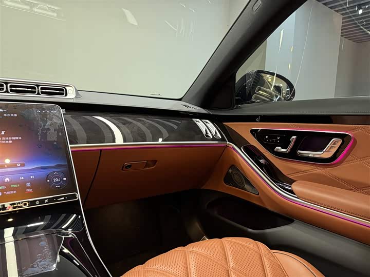 Фото 22 - Mercedes-Benz Maybach S-Class