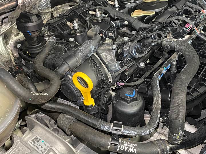 Фото 28 - Volkswagen Tiguan L Pro