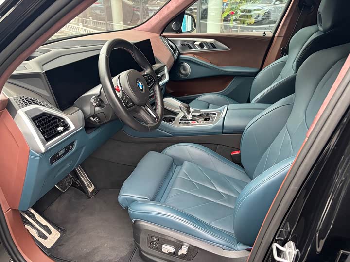 Фото 9 - BMW XM