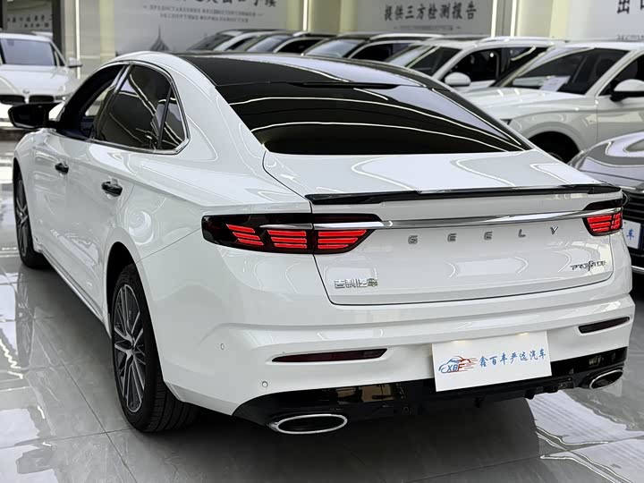 Фото 8 - Geely Preface