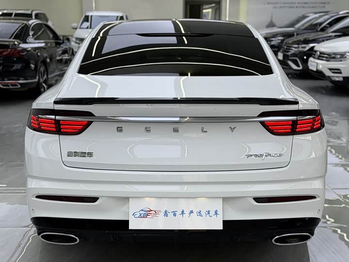 Фото 9 - Geely Preface