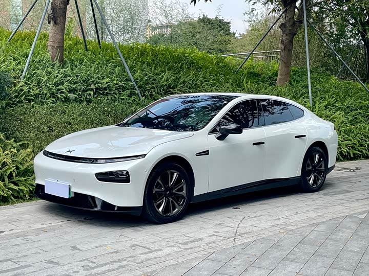 Фото 22 - XPeng P7