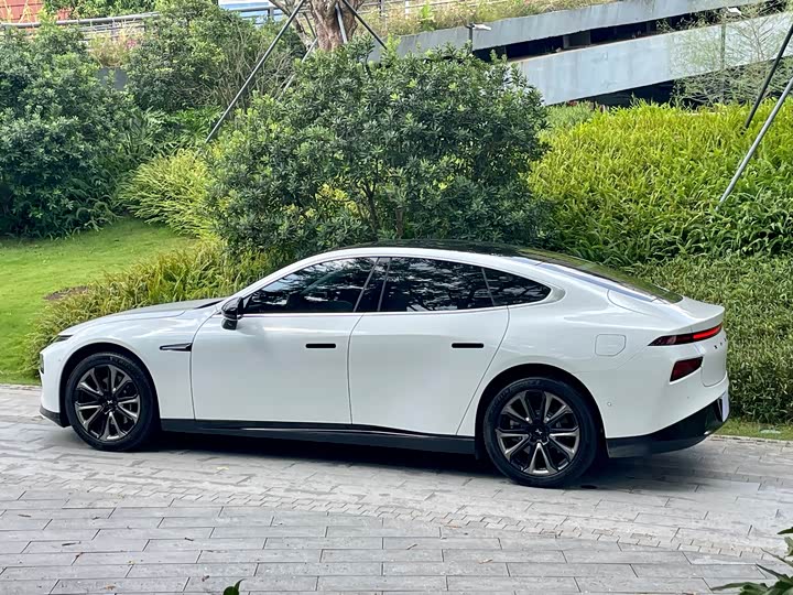 Фото 4 - XPeng P7