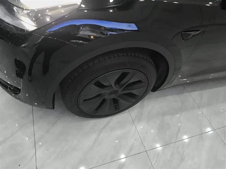 Фото 23 - Tesla Model Y