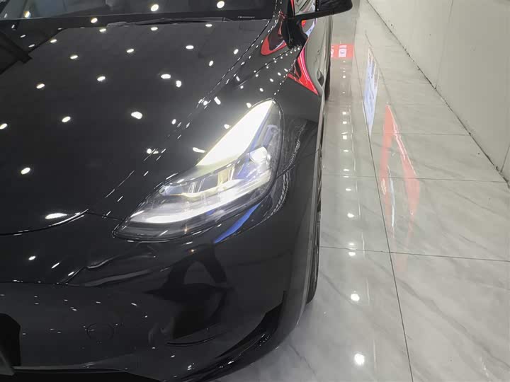 Фото 24 - Tesla Model Y