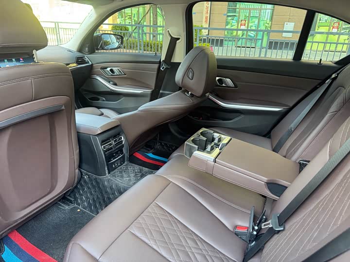 Фото 12 - BMW 3 Series