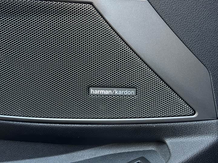 Фото 13 - BMW 3 Series