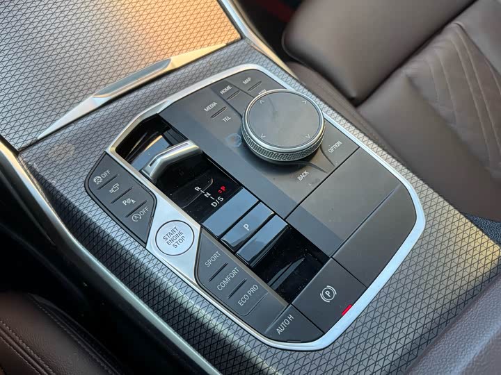 Фото 21 - BMW 3 Series