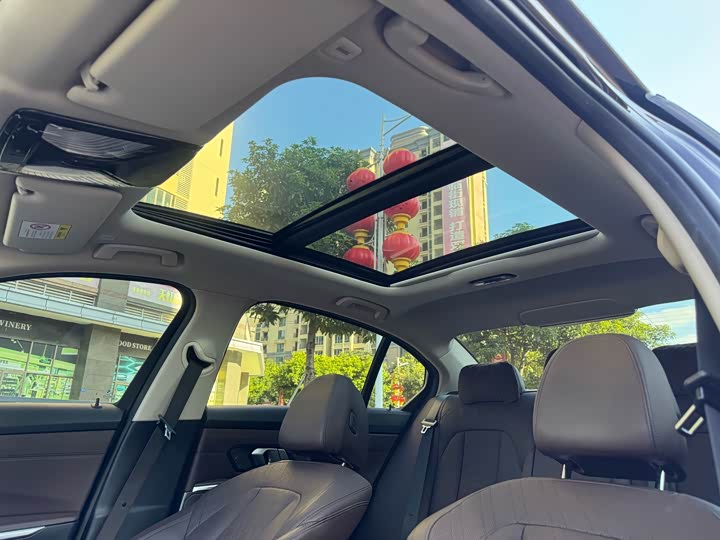 Фото 22 - BMW 3 Series