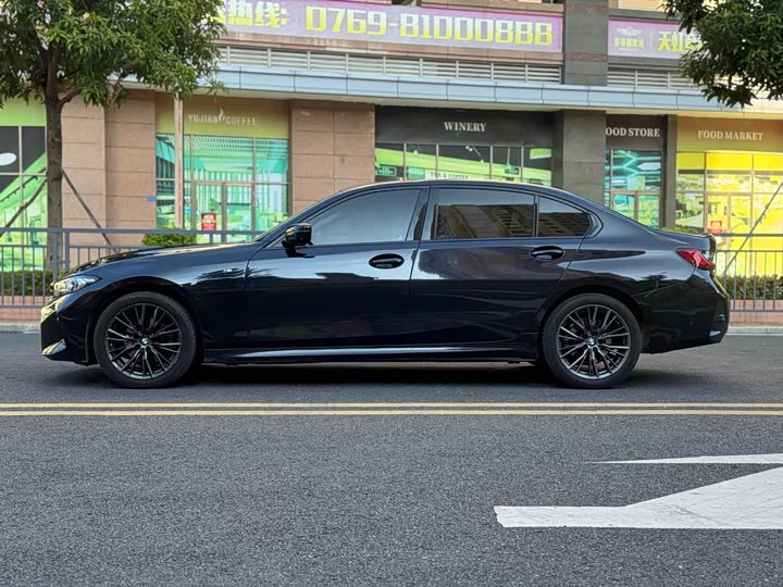 Фото 23 - BMW 3 Series