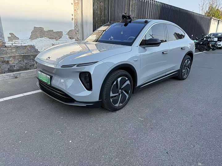 Фото 1 - Nio EC6